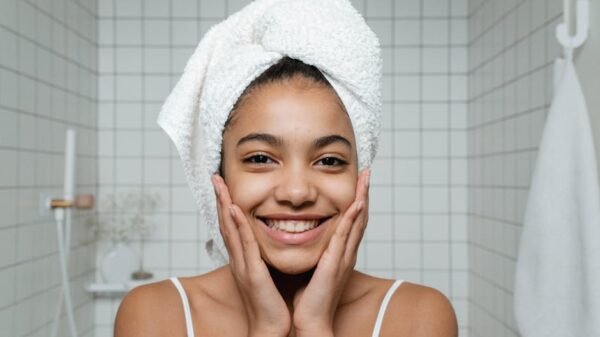 How to Get Glowing Skin Naturally: 7 Proven Home Methods