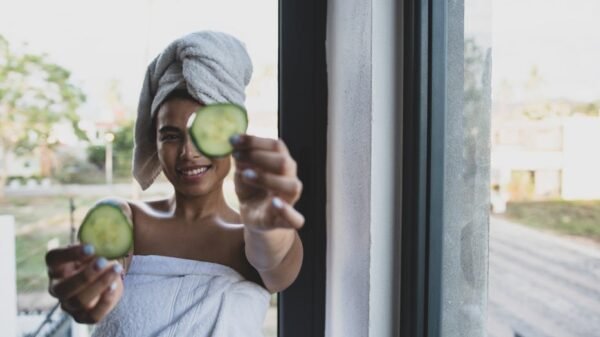 How to Look Beautiful Naturally: 7 Proven Tips That Work